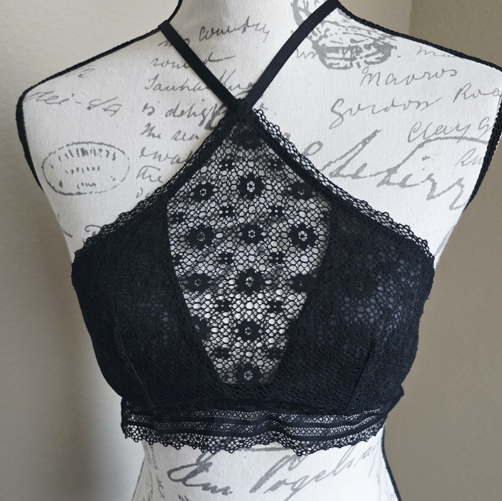 Victoria's Secret Black Lace Halter Underwire Bralette Small
